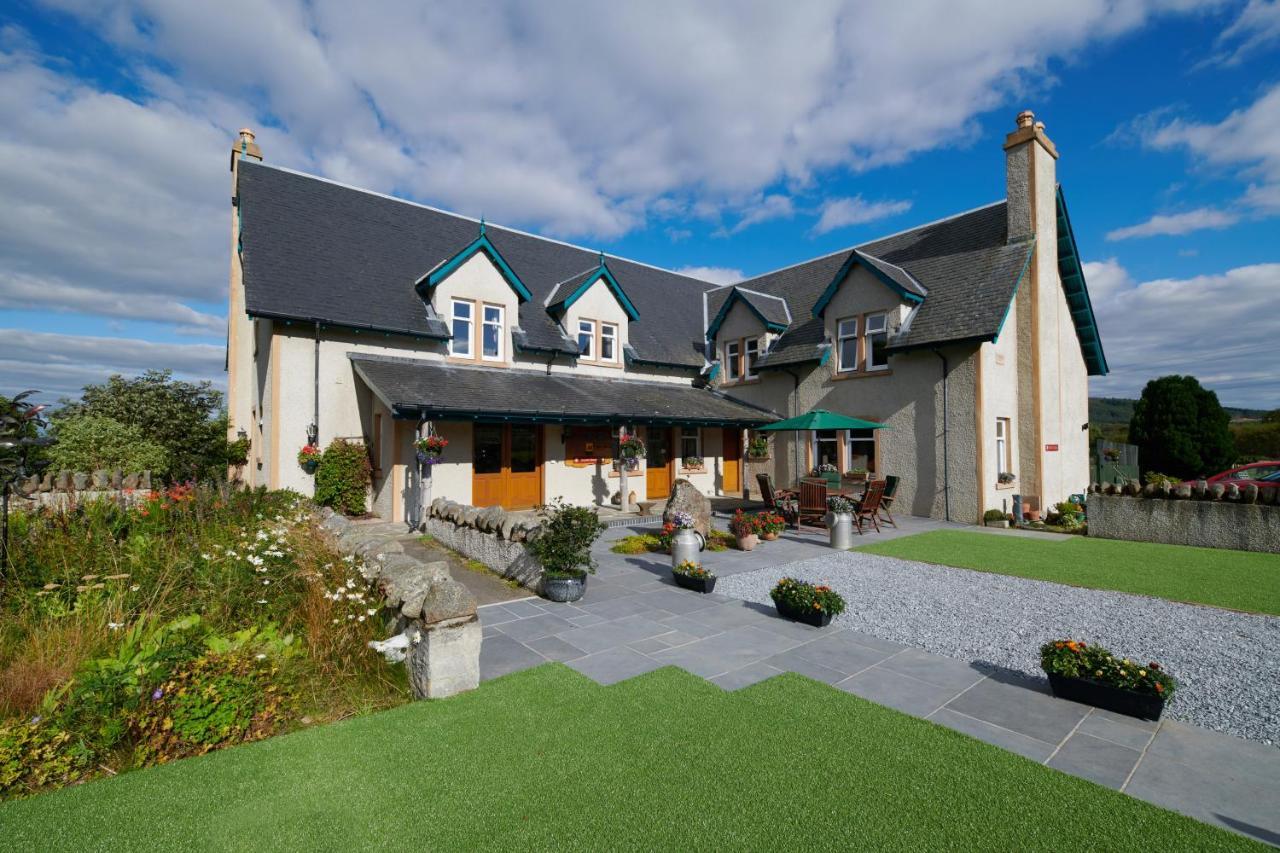 Daviot Lodge Екстер'єр фото