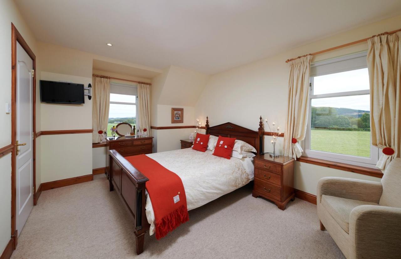 Daviot Lodge Екстер'єр фото